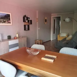 joli-appartement-avec-balcon-jardin-et-garage-vue-sur-montagne.midi-pyreneeshotels.com/